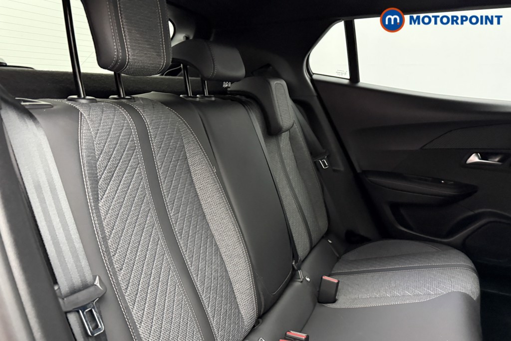 Peugeot 2008 Allure Manual Petrol SUV - Stock Number (1630212) - 18th supplementary image