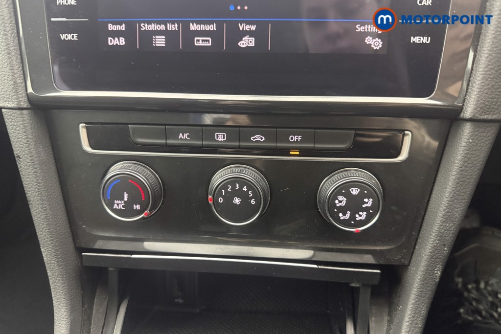 Volkswagen Golf SE Manual Petrol Hatchback - Stock Number (1630811) - 4th supplementary image