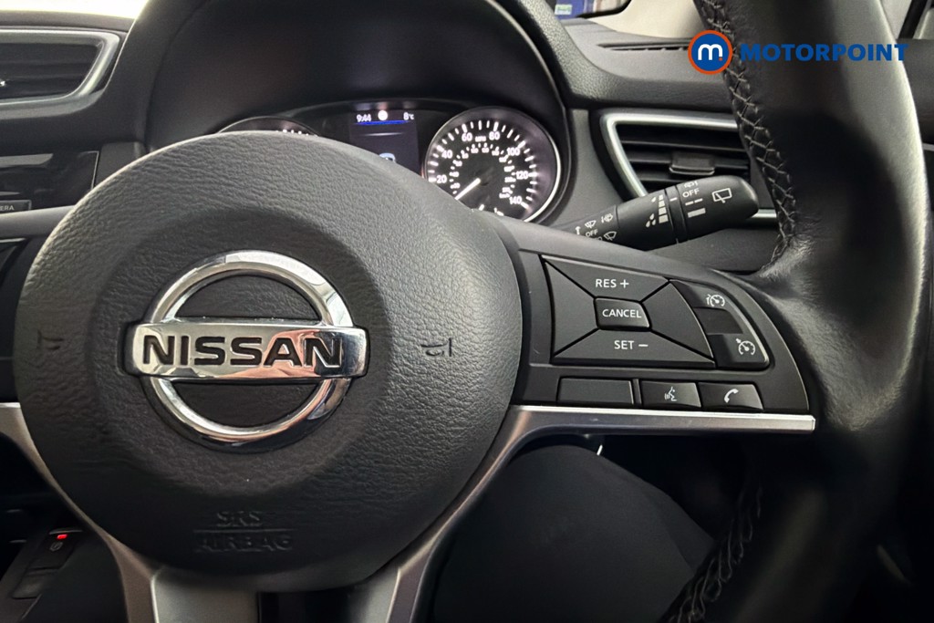 Nissan Qashqai Acenta Premium Manual Petrol SUV - Stock Number (1631619) - 4th supplementary image