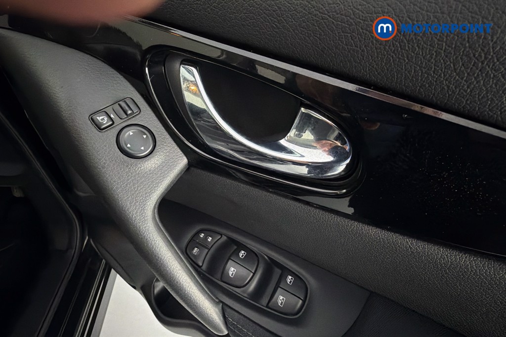 Nissan Qashqai Acenta Premium Manual Petrol SUV - Stock Number (1631619) - 19th supplementary image