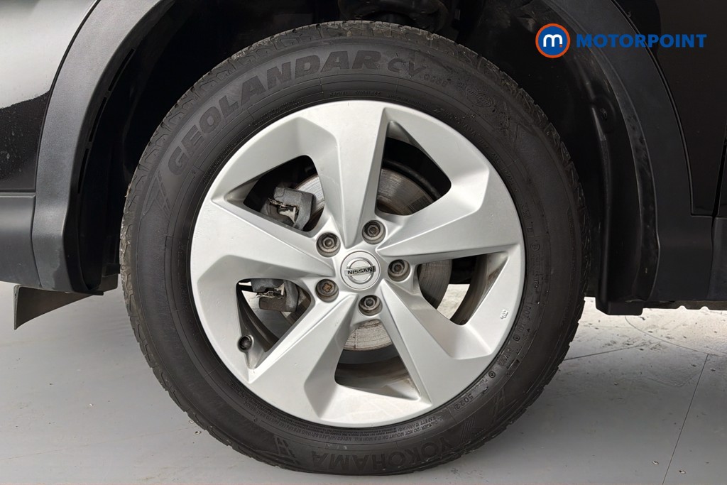 Nissan Qashqai Acenta Premium Manual Petrol SUV - Stock Number (1631619) - 47th supplementary image