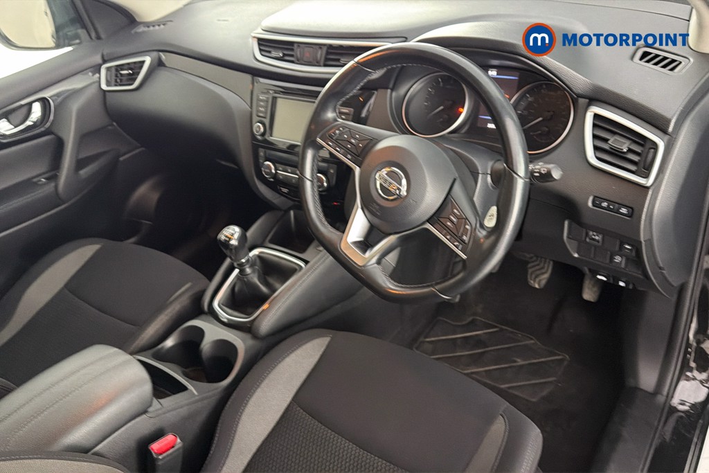 Nissan Qashqai Acenta Premium Manual Petrol SUV - Stock Number (1631619) - 1st supplementary image