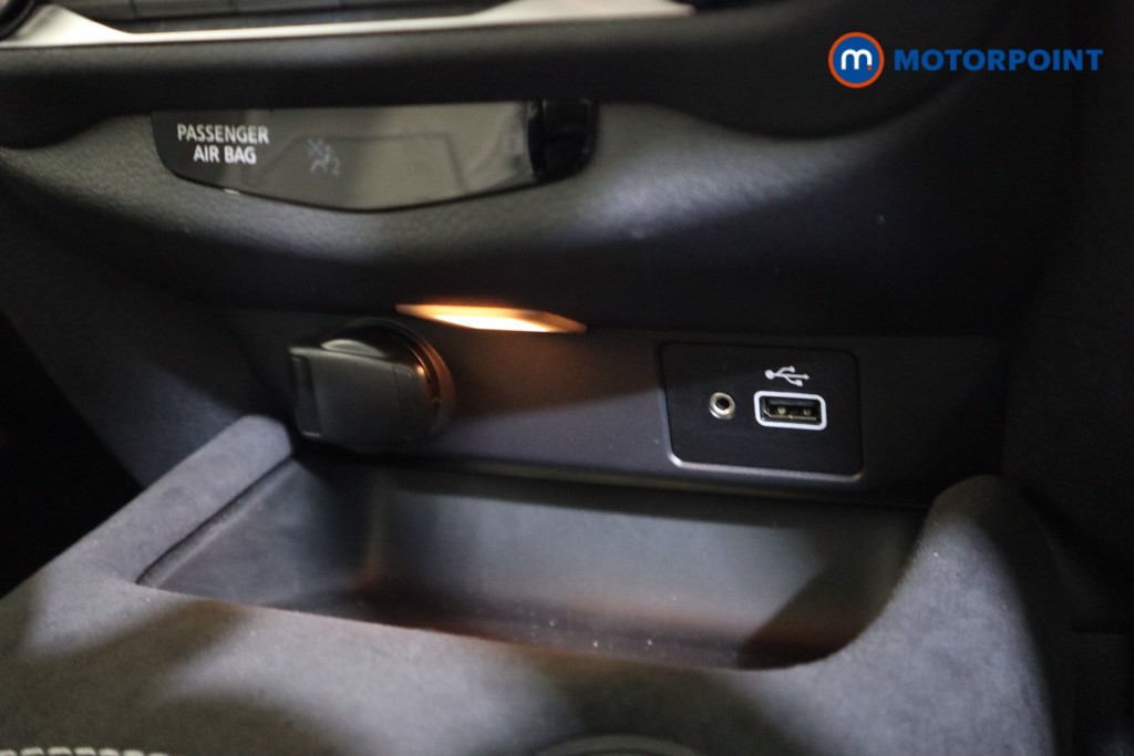 Nissan Juke Tekna-Plus Automatic Petrol-Electric Hybrid SUV - Stock Number (1632313) - 8th supplementary image