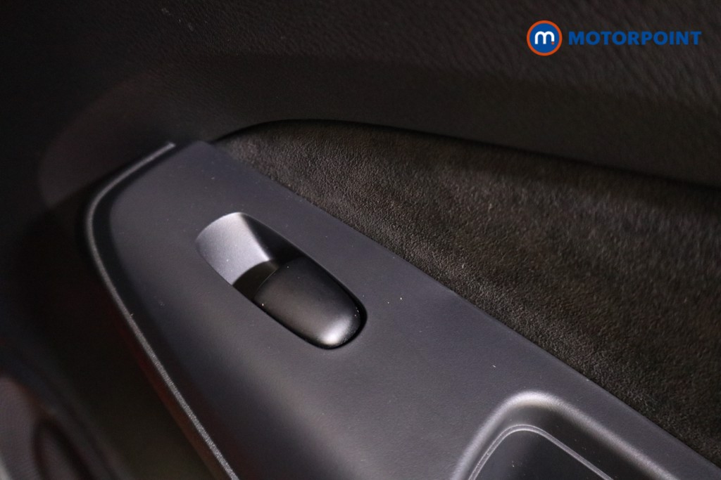 Nissan Juke Tekna-Plus Automatic Petrol-Electric Hybrid SUV - Stock Number (1632313) - 22nd supplementary image