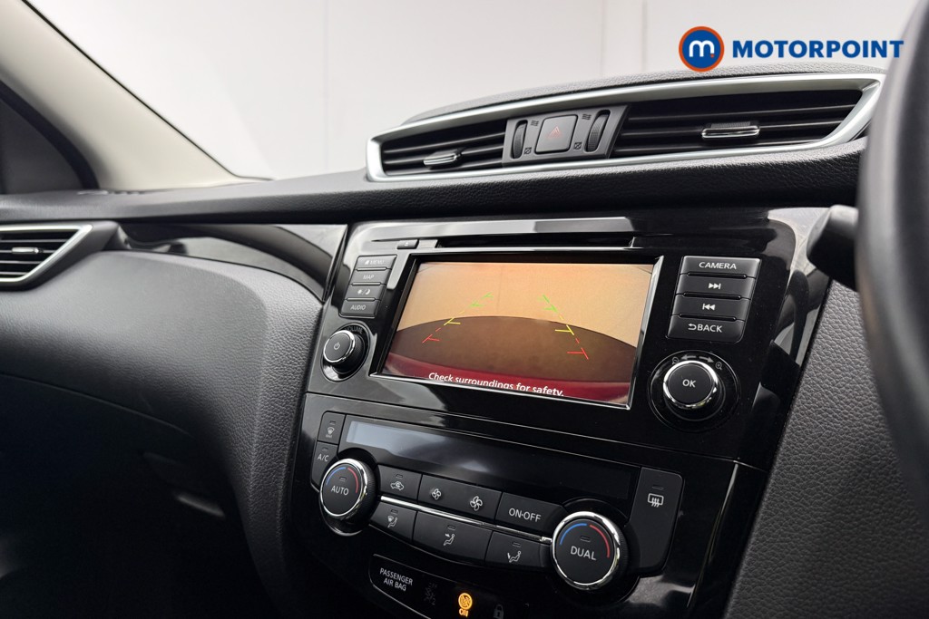 Nissan Qashqai Acenta Premium Manual Petrol SUV - Stock Number (1632629) - 18th supplementary image
