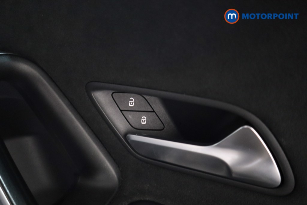 Mercedes-Benz A Class Amg Line Automatic Petrol Hatchback - Stock Number (1632636) - 14th supplementary image