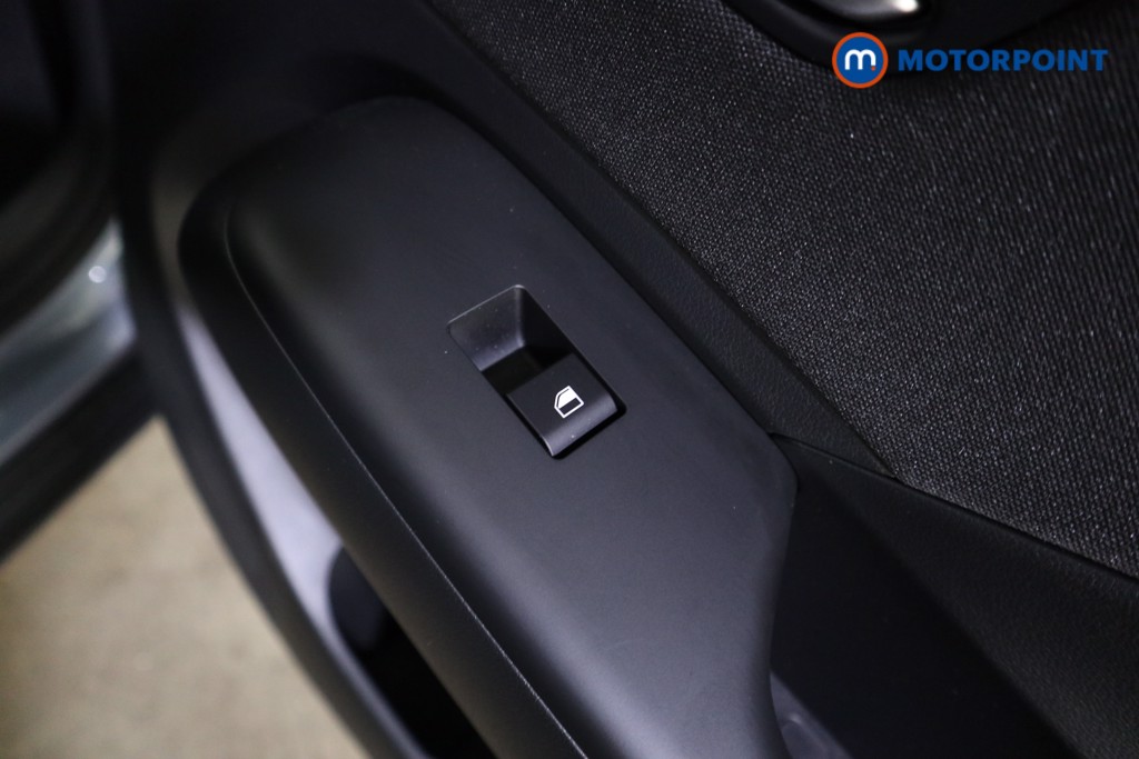 Hyundai Kona Advance Automatic Petrol-Electric Hybrid SUV - Stock Number (1632825) - 21st supplementary image