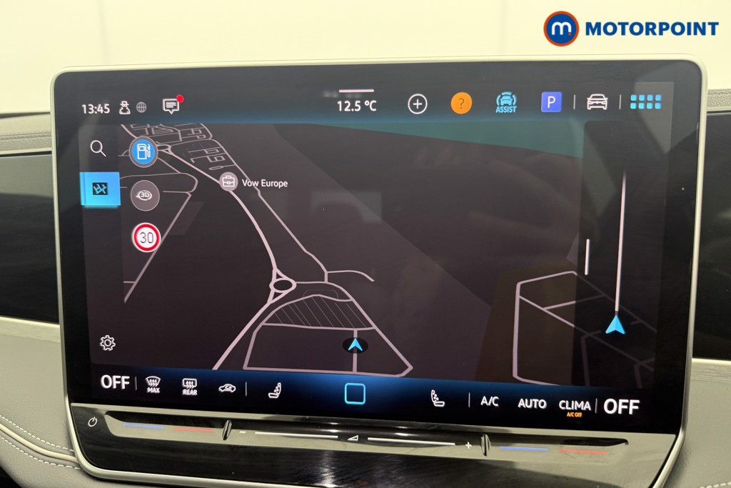 Volkswagen Passat Life Automatic Petrol Plug-In Hybrid Estate - Stock Number (1632925) - 2nd supplementary image