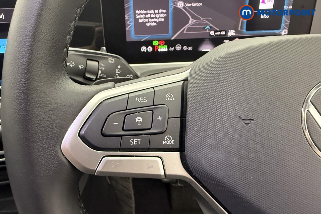 Volkswagen Passat Life Automatic Petrol Plug-In Hybrid Estate - Stock Number (1632925) - 9th supplementary image