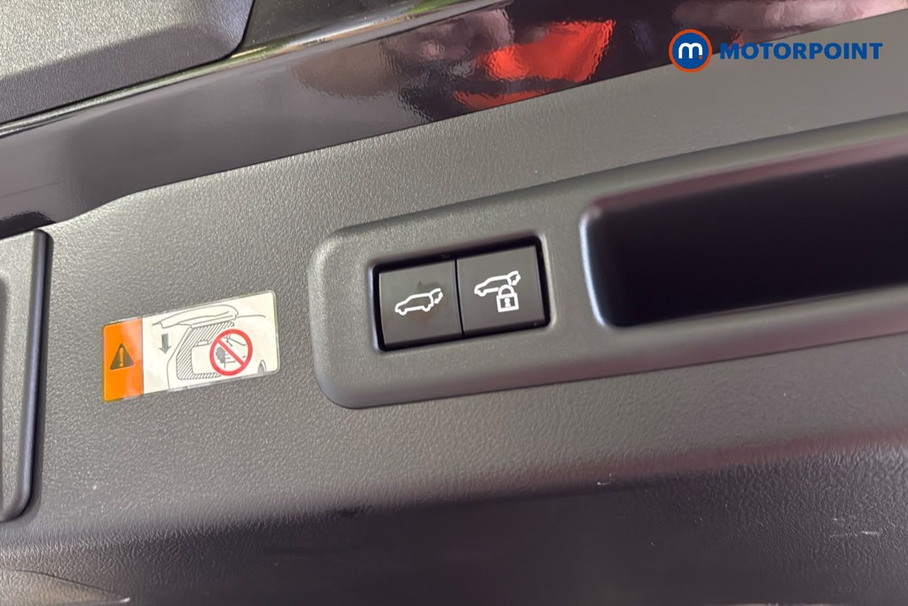 Lexus LBX Premium Plus Automatic Petrol-Electric Hybrid SUV - Stock Number (1633077) - 35th supplementary image