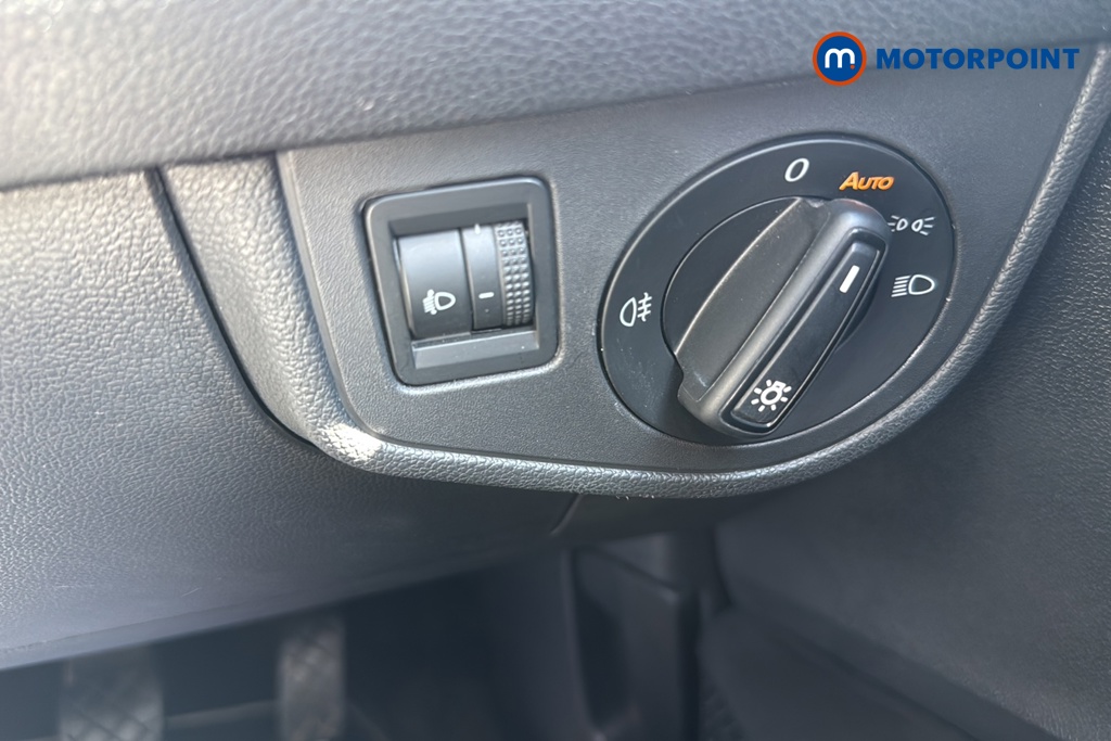 Volkswagen Polo Life Manual Petrol Hatchback - Stock Number (1633453) - 11th supplementary image