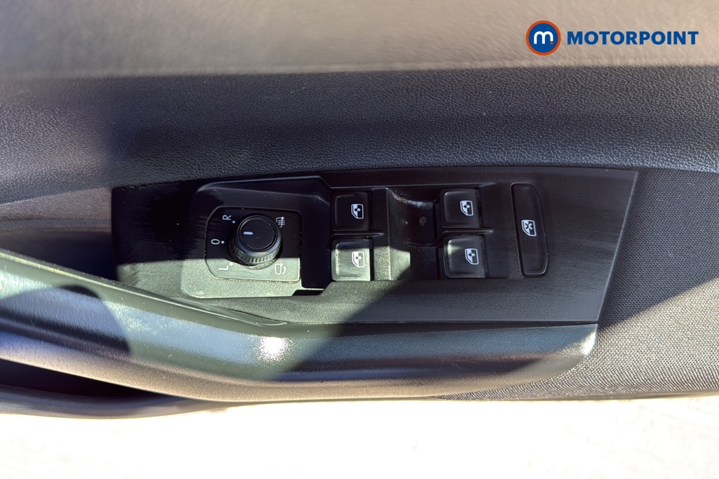 Volkswagen Polo Life Manual Petrol Hatchback - Stock Number (1633453) - 19th supplementary image