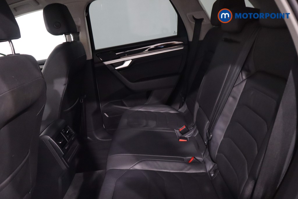Volkswagen Touareg SEL Automatic Petrol SUV - Stock Number (1633806) - 5th supplementary image