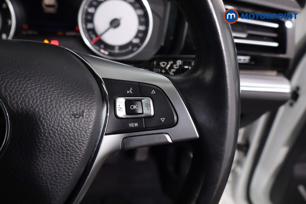 Volkswagen Touareg SEL Automatic Petrol SUV - Stock Number (1633806) - 8th supplementary image
