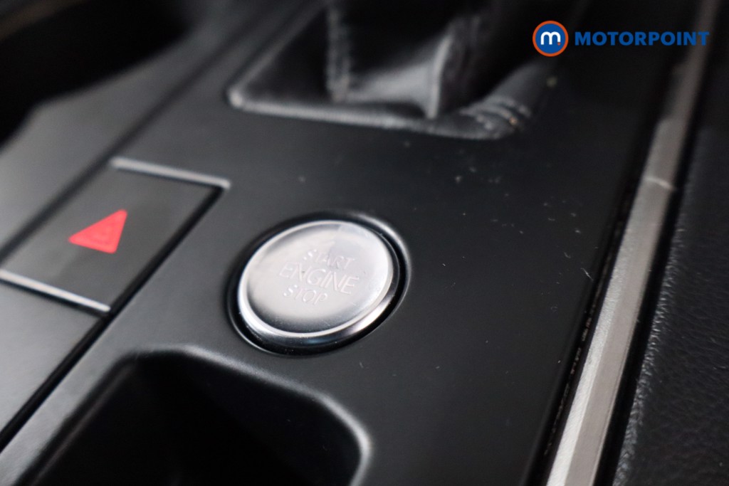 Volkswagen Touareg SEL Automatic Petrol SUV - Stock Number (1633806) - 21st supplementary image
