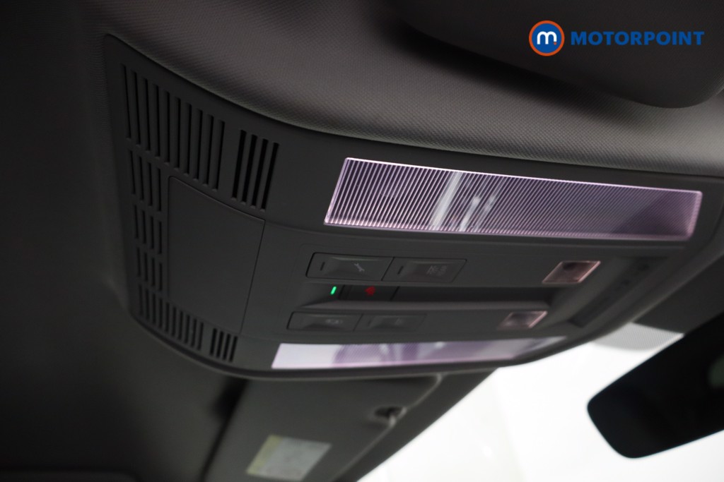Volkswagen Touareg SEL Automatic Petrol SUV - Stock Number (1633806) - 23rd supplementary image