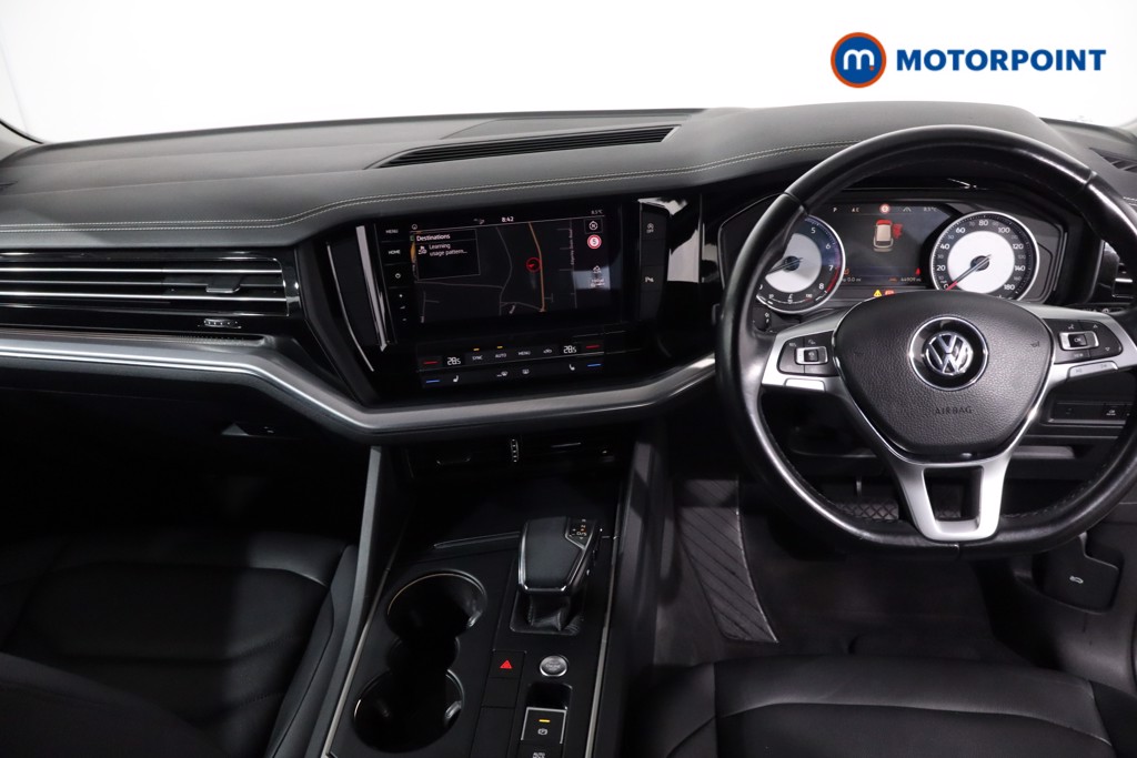 Volkswagen Touareg SEL Automatic Petrol SUV - Stock Number (1633806) - 1st supplementary image
