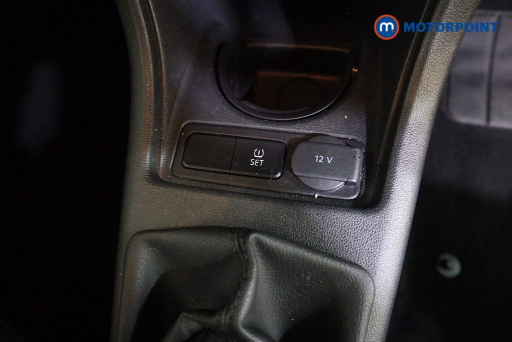 Volkswagen UP UP Manual Petrol Hatchback - Stock Number (1633923) - 5th supplementary image