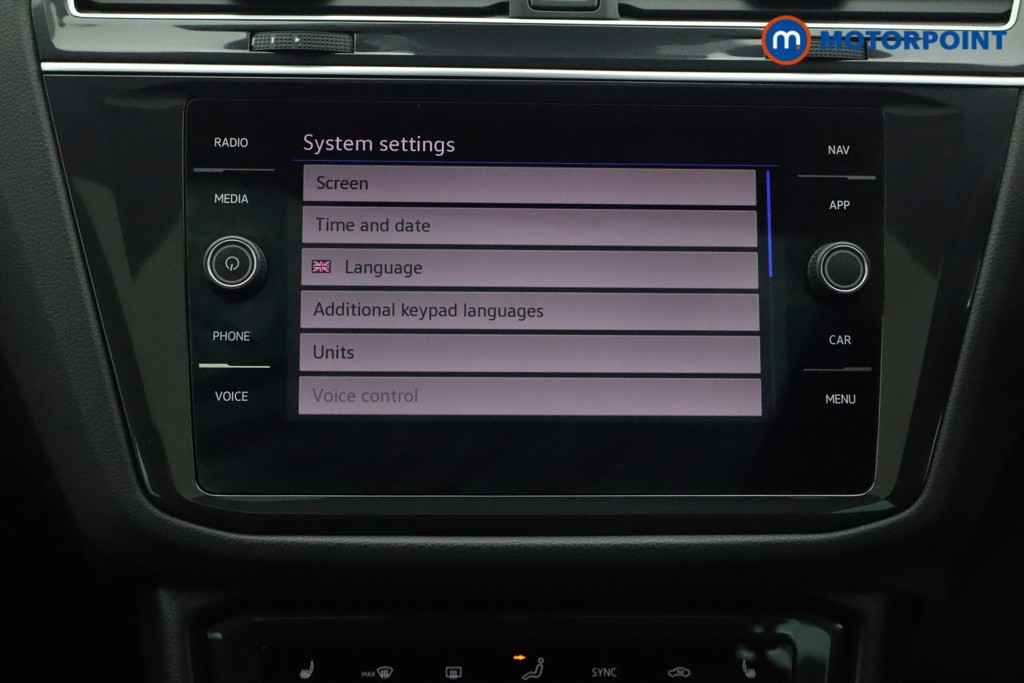 Volkswagen Tiguan R-Line Automatic Petrol SUV - Stock Number (1634261) - 4th supplementary image