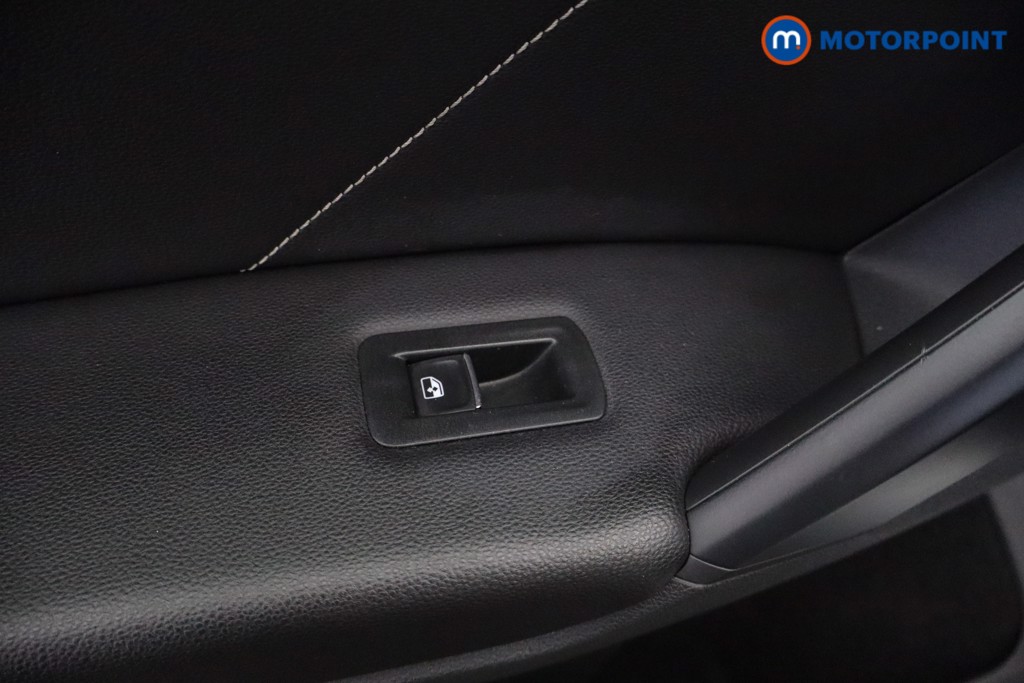 Volkswagen Tiguan R-Line Automatic Petrol SUV - Stock Number (1634261) - 32nd supplementary image