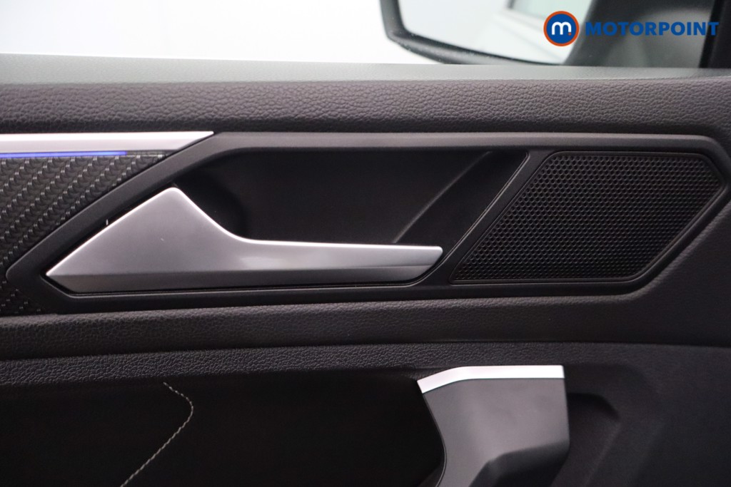 Volkswagen Tiguan R-Line Automatic Petrol SUV - Stock Number (1634261) - 33rd supplementary image