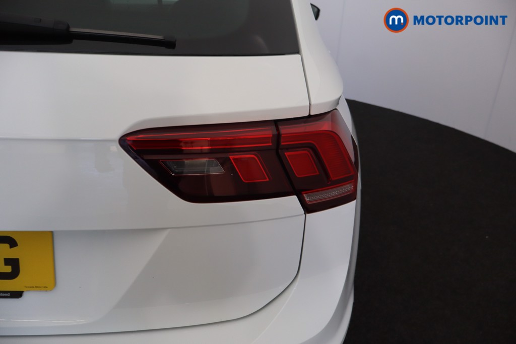 Volkswagen Tiguan R-Line Automatic Petrol SUV - Stock Number (1634261) - 42nd supplementary image