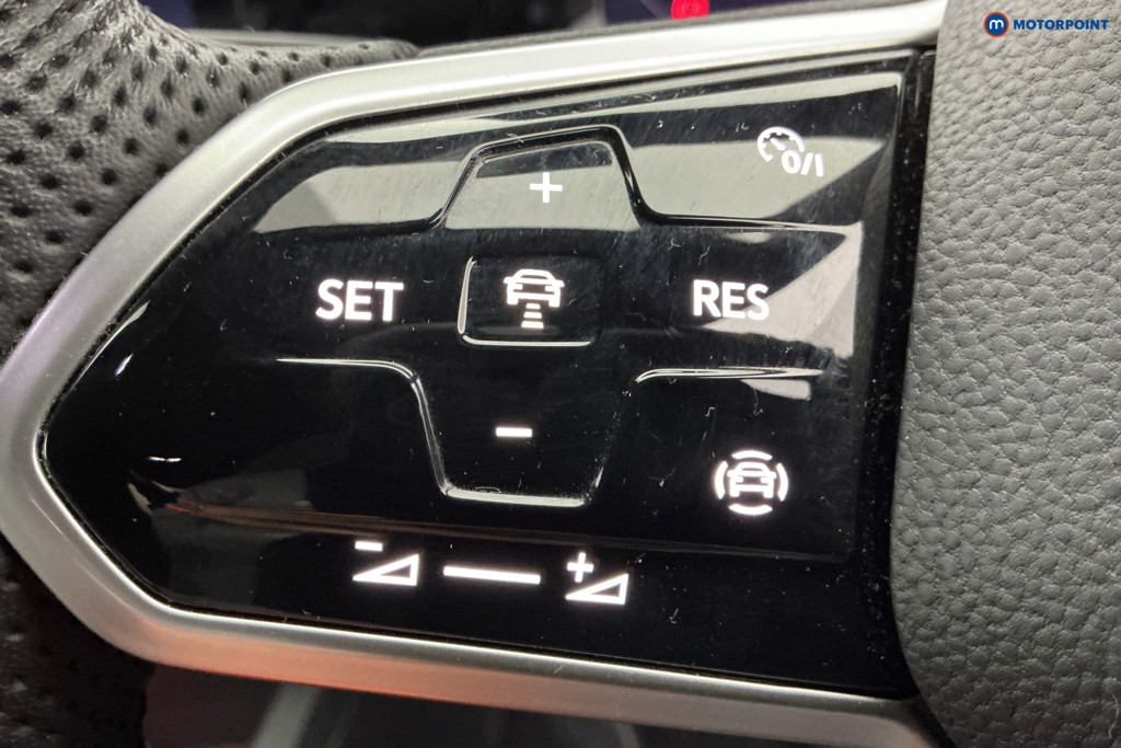 Volkswagen Golf R-Line Manual Petrol Hatchback - Stock Number (1634486) - 23rd supplementary image
