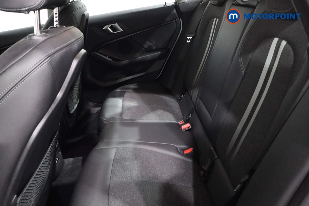 BMW 2 Series Sport Manual Petrol Saloon - Stock Number (1634736) - 5th supplementary image