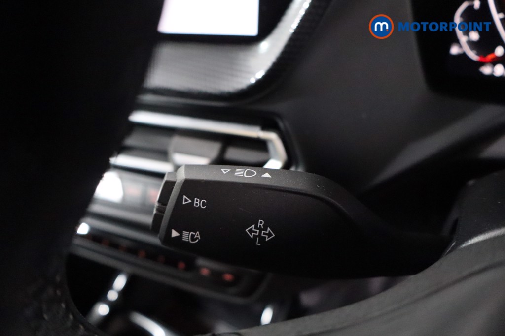 BMW 2 Series Sport Manual Petrol Saloon - Stock Number (1634736) - 14th supplementary image