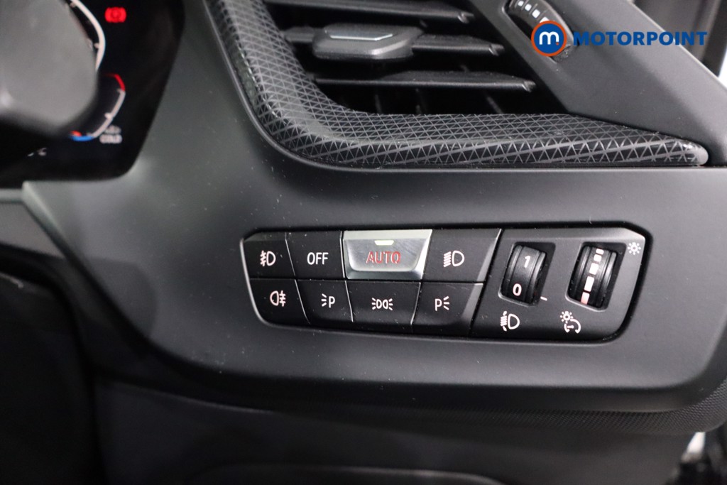 BMW 2 Series Sport Manual Petrol Saloon - Stock Number (1634736) - 17th supplementary image