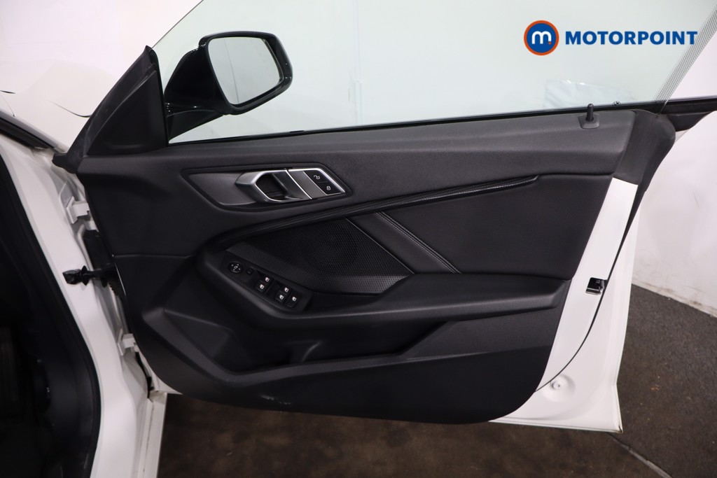 BMW 2 Series Sport Manual Petrol Saloon - Stock Number (1634736) - 22nd supplementary image