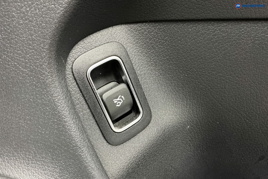 Mercedes-Benz CLA Amg Line Automatic Petrol Coupe - Stock Number (1634819) - 27th supplementary image