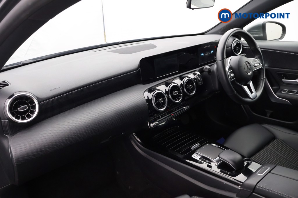 Mercedes-Benz A Class Sport Automatic Petrol Hatchback - Stock Number (1634952) - 17th supplementary image