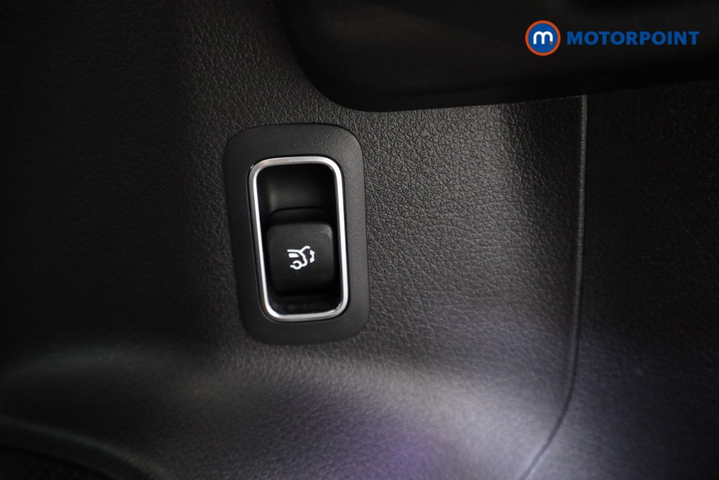 Mercedes-Benz GLB Amg Line Automatic Diesel SUV - Stock Number (1634997) - 13th supplementary image