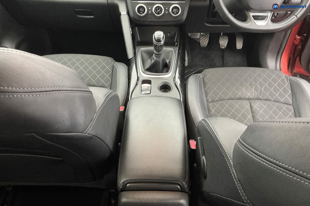 Renault Kadjar Iconic Manual Petrol SUV - Stock Number (1635103) - 12th supplementary image