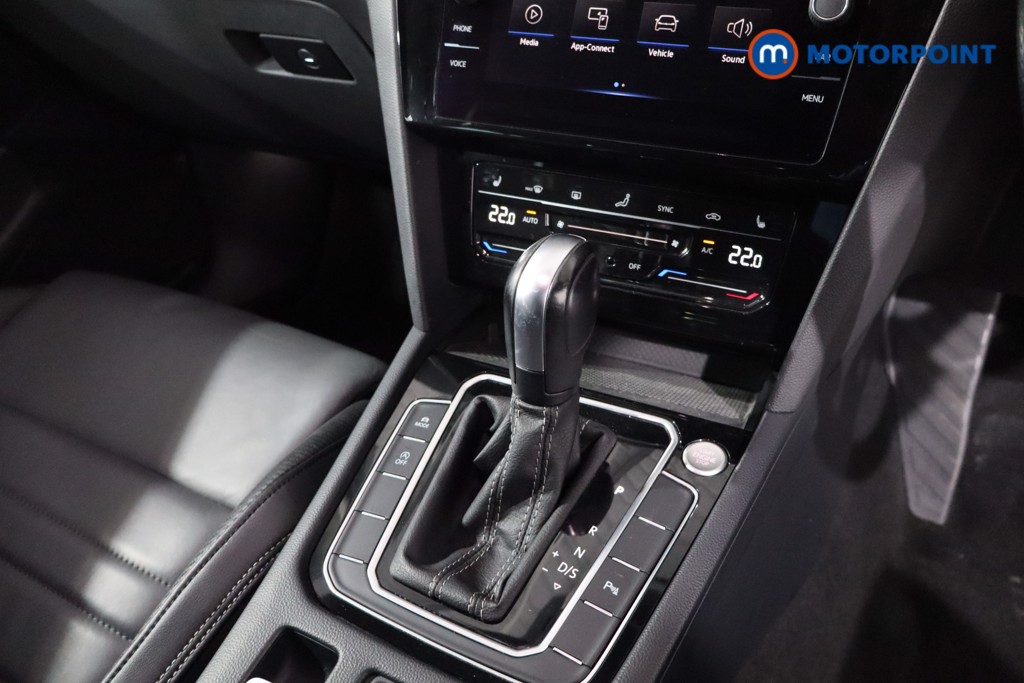 Volkswagen Passat R-Line Automatic Petrol Estate - Stock Number (1635136) - 22nd supplementary image