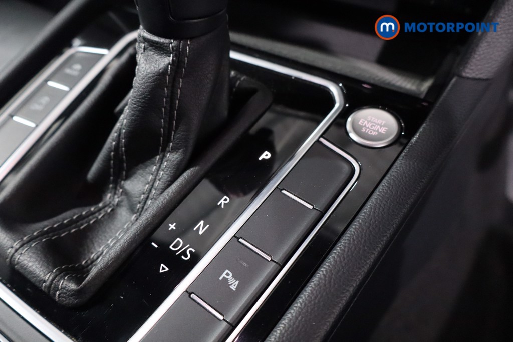 Volkswagen Passat R-Line Automatic Petrol Estate - Stock Number (1635136) - 23rd supplementary image