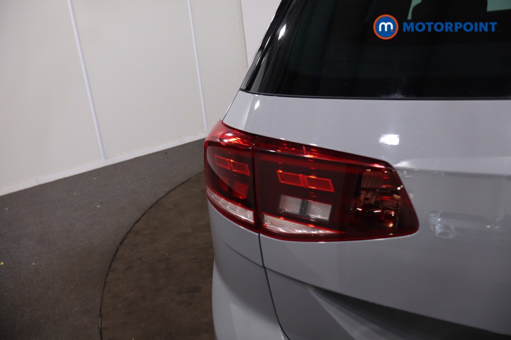 Volkswagen Passat R-Line Automatic Petrol Estate - Stock Number (1635136) - 41st supplementary image