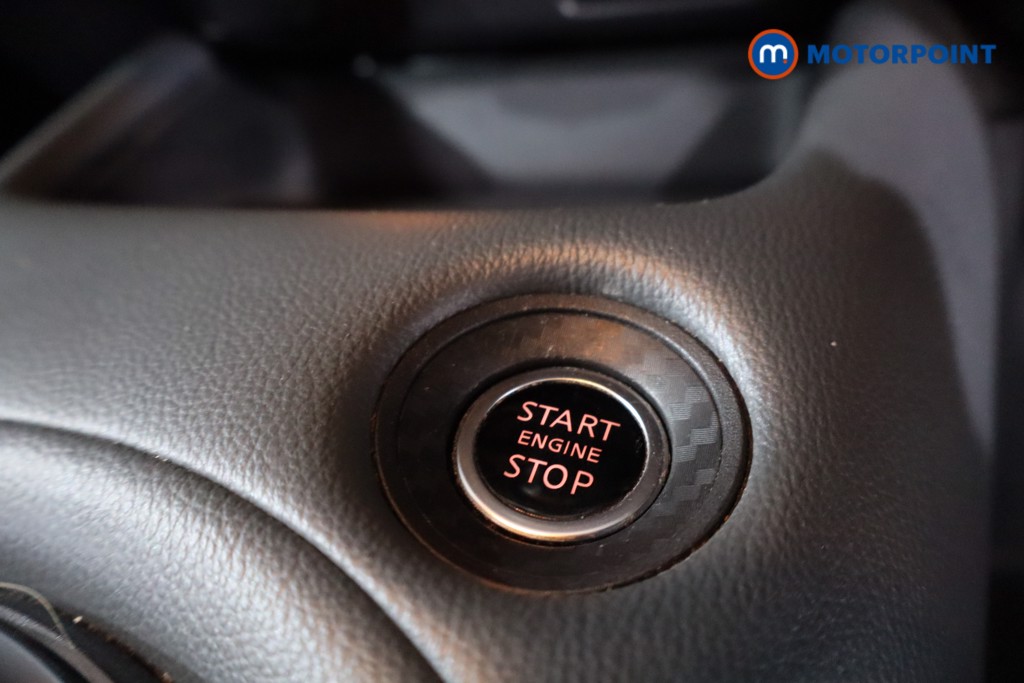 Nissan Juke N-Connecta Manual Petrol SUV - Stock Number (1635640) - 21st supplementary image