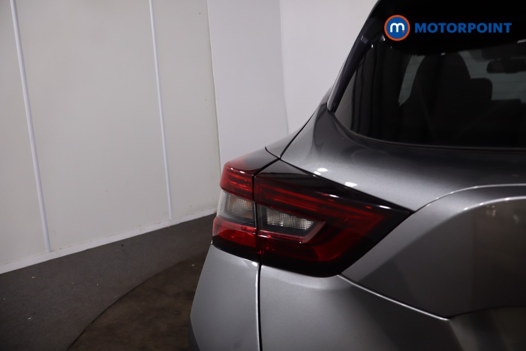 Nissan Juke N-Connecta Manual Petrol SUV - Stock Number (1635640) - 34th supplementary image