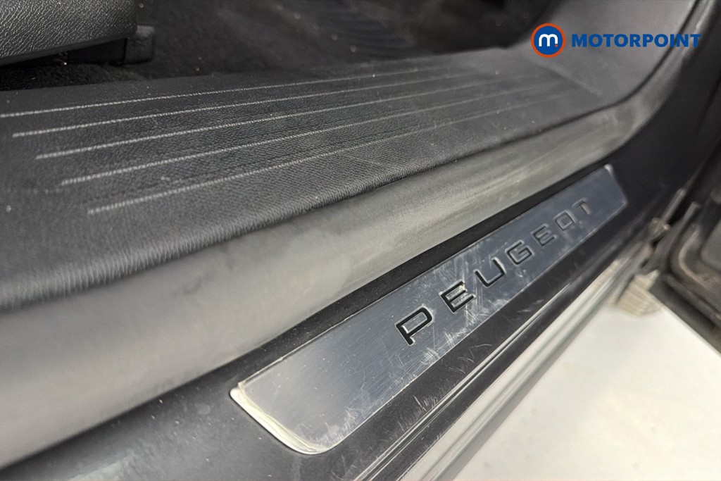Peugeot 3008 GT Automatic Petrol SUV - Stock Number (1635680) - 27th supplementary image