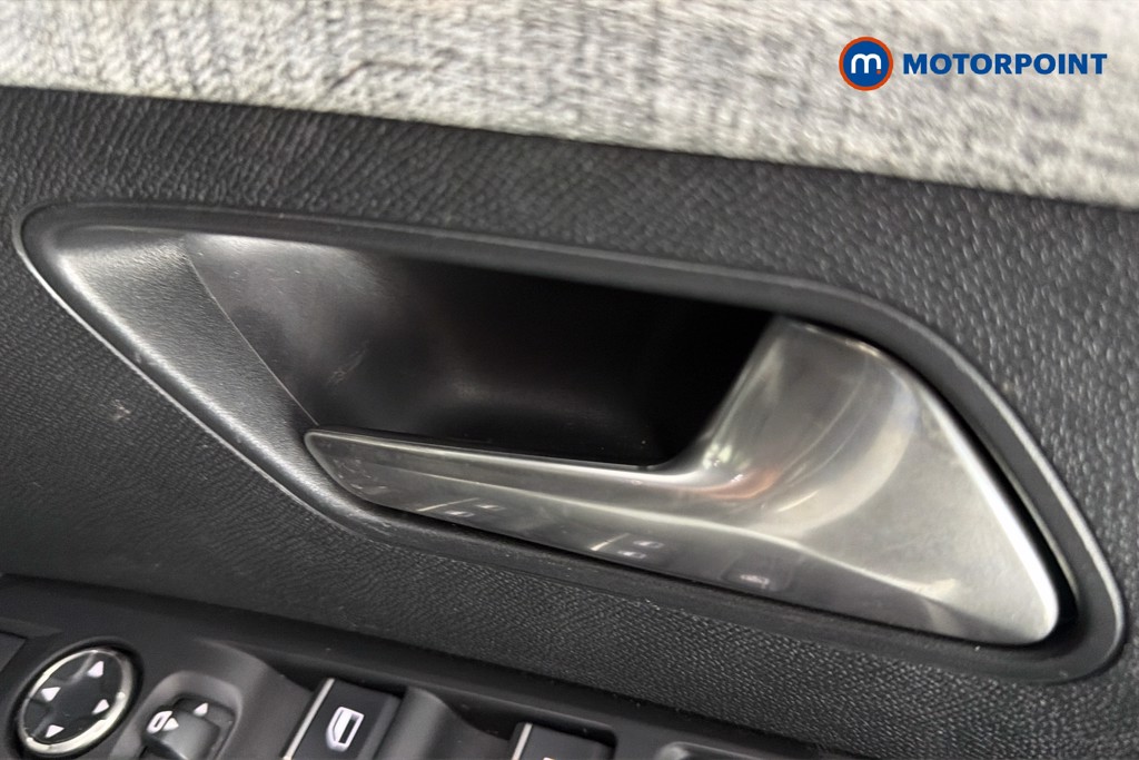 Peugeot 3008 GT Automatic Petrol SUV - Stock Number (1635680) - 42nd supplementary image