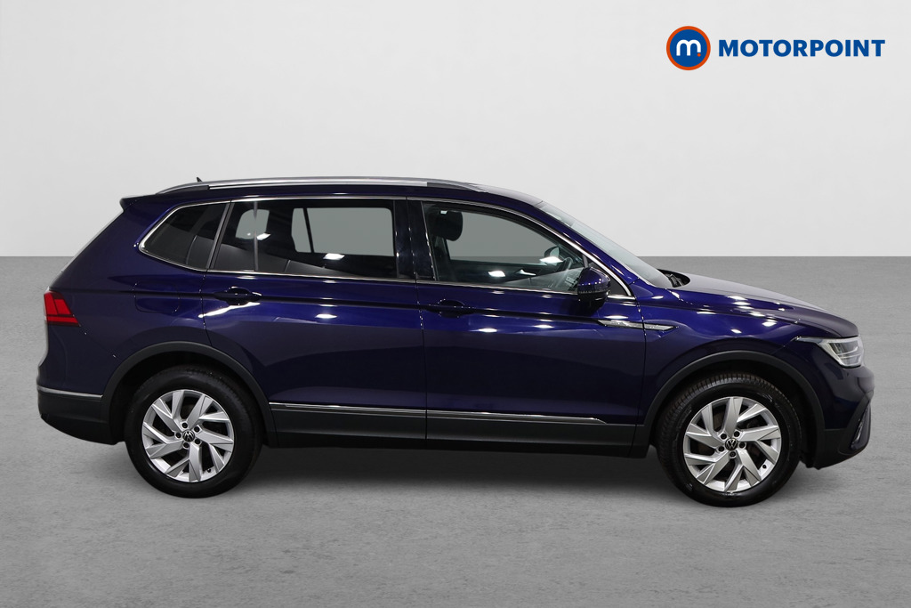 Volkswagen Tiguan Allspace Life Automatic Petrol SUV - Stock Number (1635716) - Drivers side