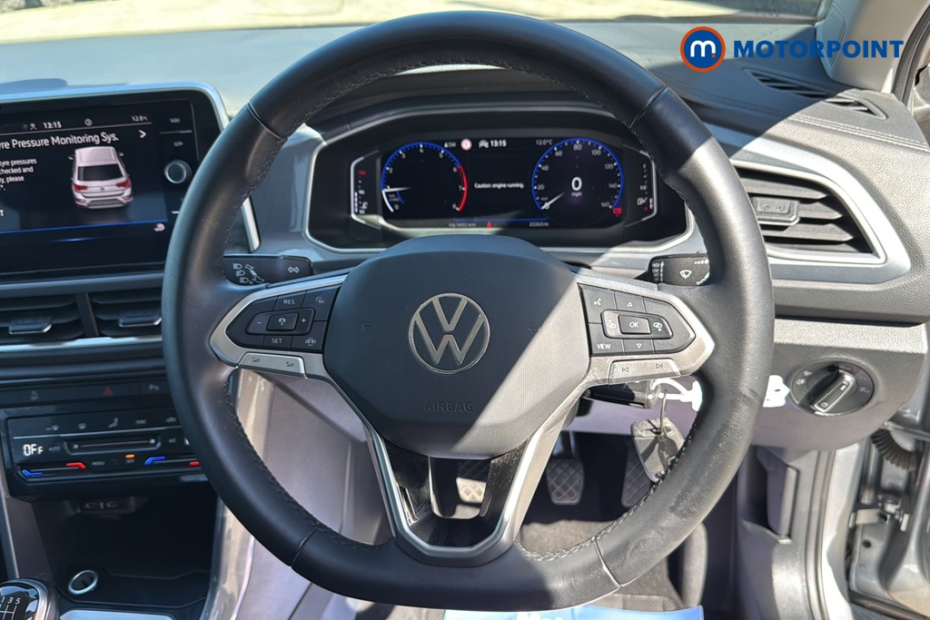 Volkswagen T-Roc Style Manual Petrol SUV - Stock Number (1635925) - 2nd supplementary image