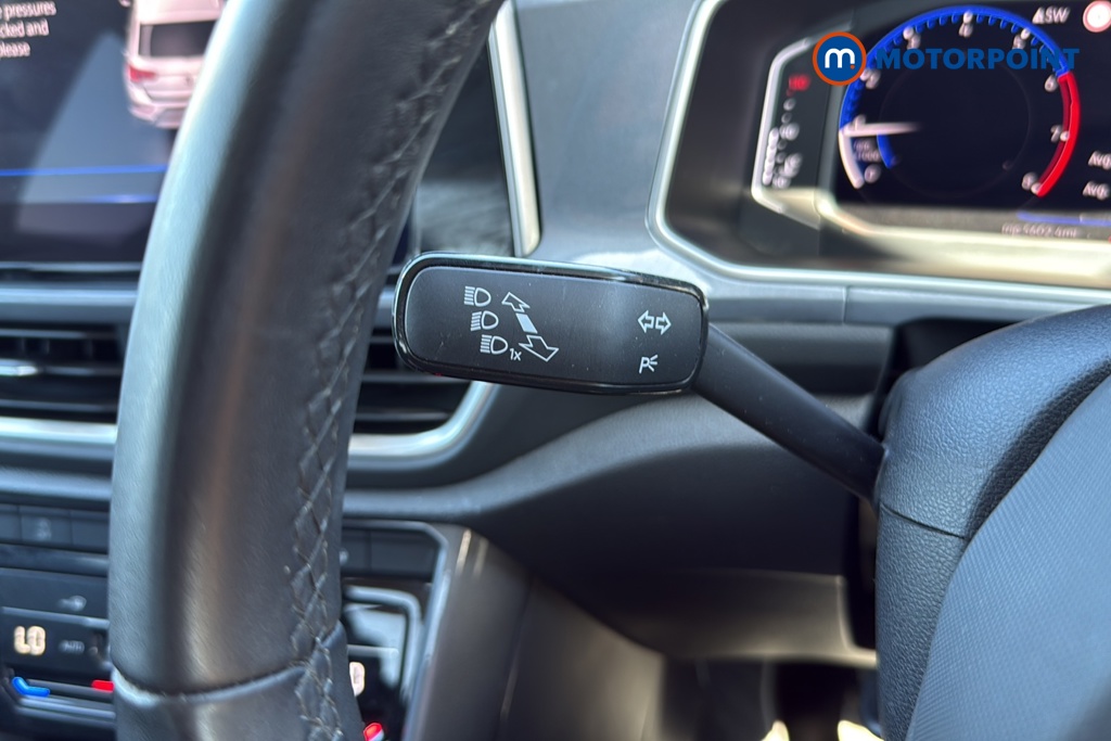 Volkswagen T-Roc Style Manual Petrol SUV - Stock Number (1635925) - 5th supplementary image