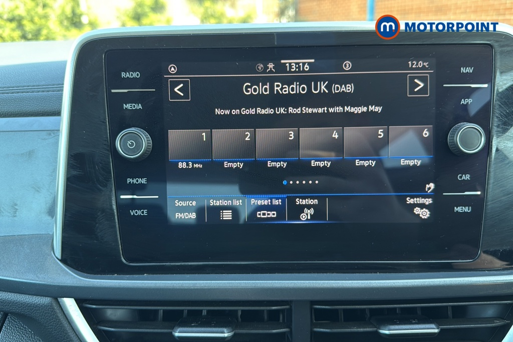 Volkswagen T-Roc Style Manual Petrol SUV - Stock Number (1635925) - 8th supplementary image