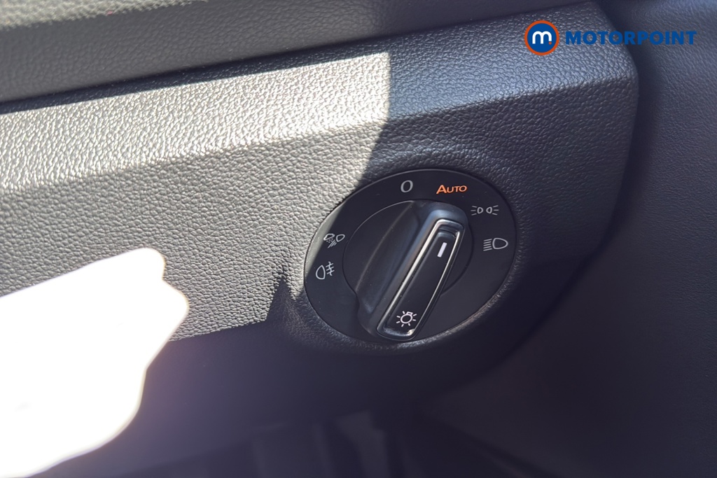 Volkswagen T-Roc Style Manual Petrol SUV - Stock Number (1635925) - 11th supplementary image