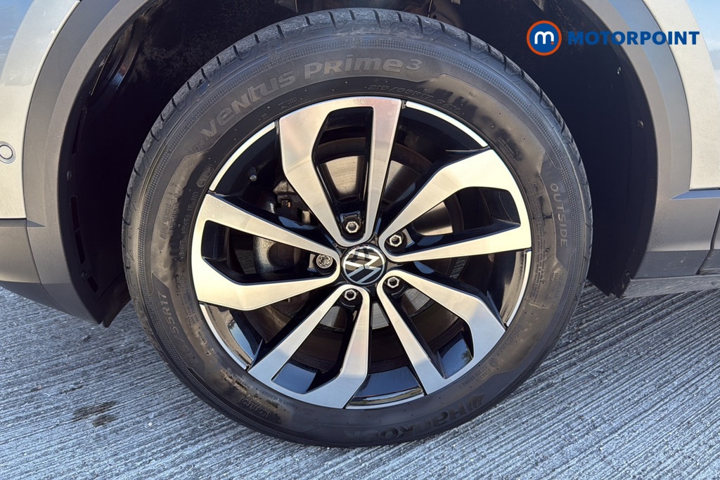 Volkswagen T-Roc Style Manual Petrol SUV - Stock Number (1635925) - 44th supplementary image