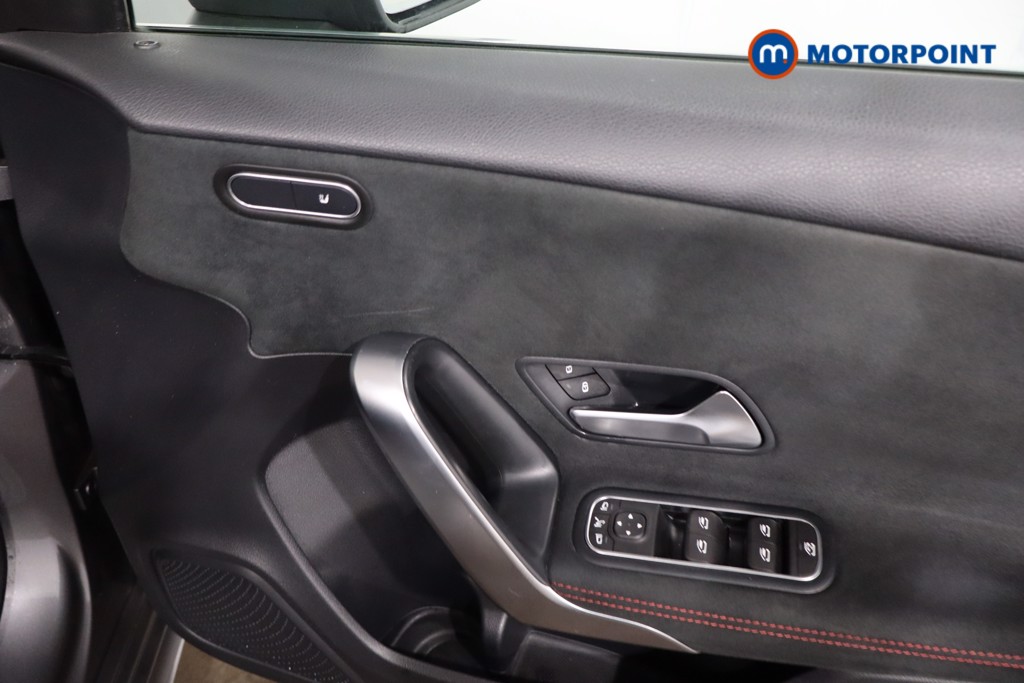 Mercedes-Benz A Class Amg Line Manual Petrol Hatchback - Stock Number (1636100) - 26th supplementary image