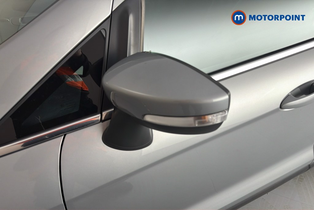 Ford Ecosport Titanium Manual Petrol SUV - Stock Number (1636329) - 43rd supplementary image